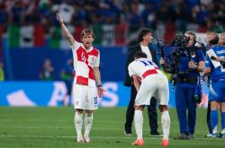 开云体育在线-克罗地亚鏖战波兰，穆勒带队取胜