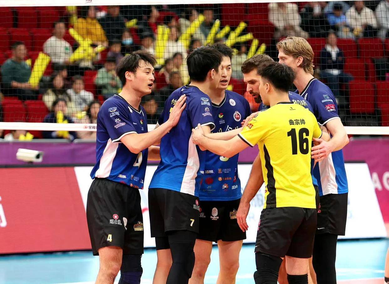 关于榜首对决：上海胜山东，领先优势大增的信息