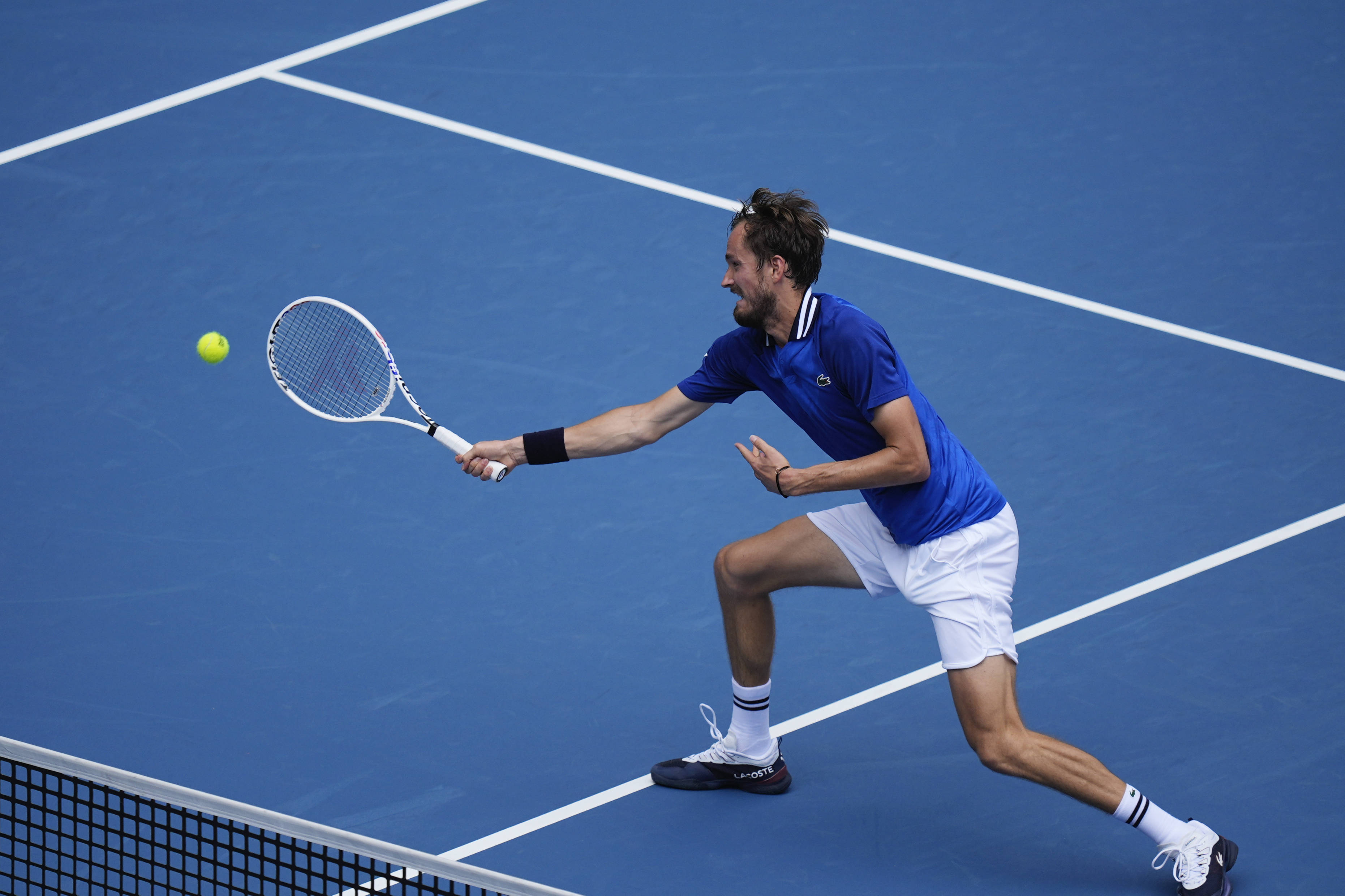 关于美国网球队横扫世界网球队,梅德韦杰夫制霸全场的信息 关于美国网球队横扫世界网球队,梅德韦杰夫制霸全场的信息