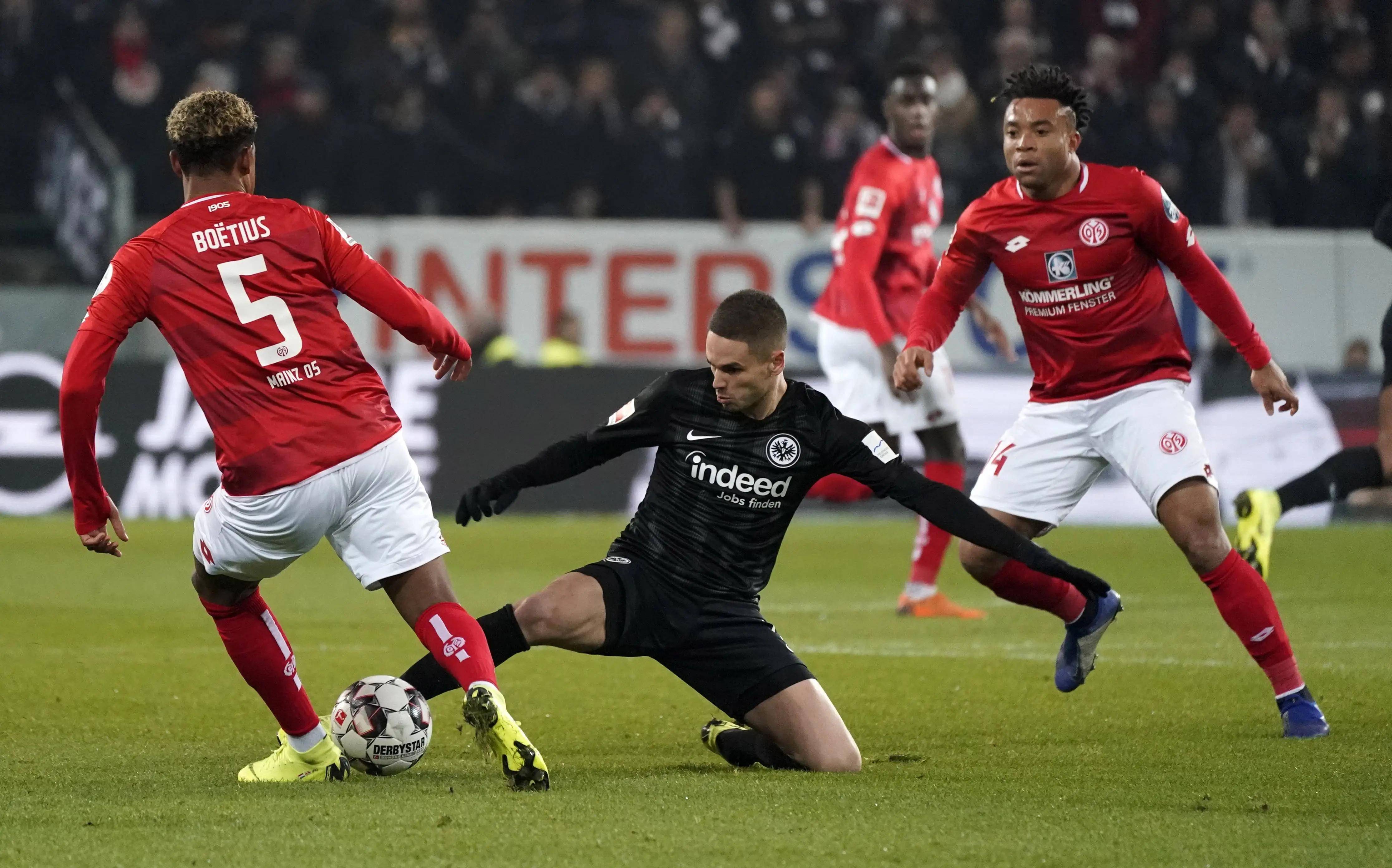 美因茨客场豪取胜利,士气正高迅速窜升 美因茨客场豪取胜利,士气正高迅速窜升