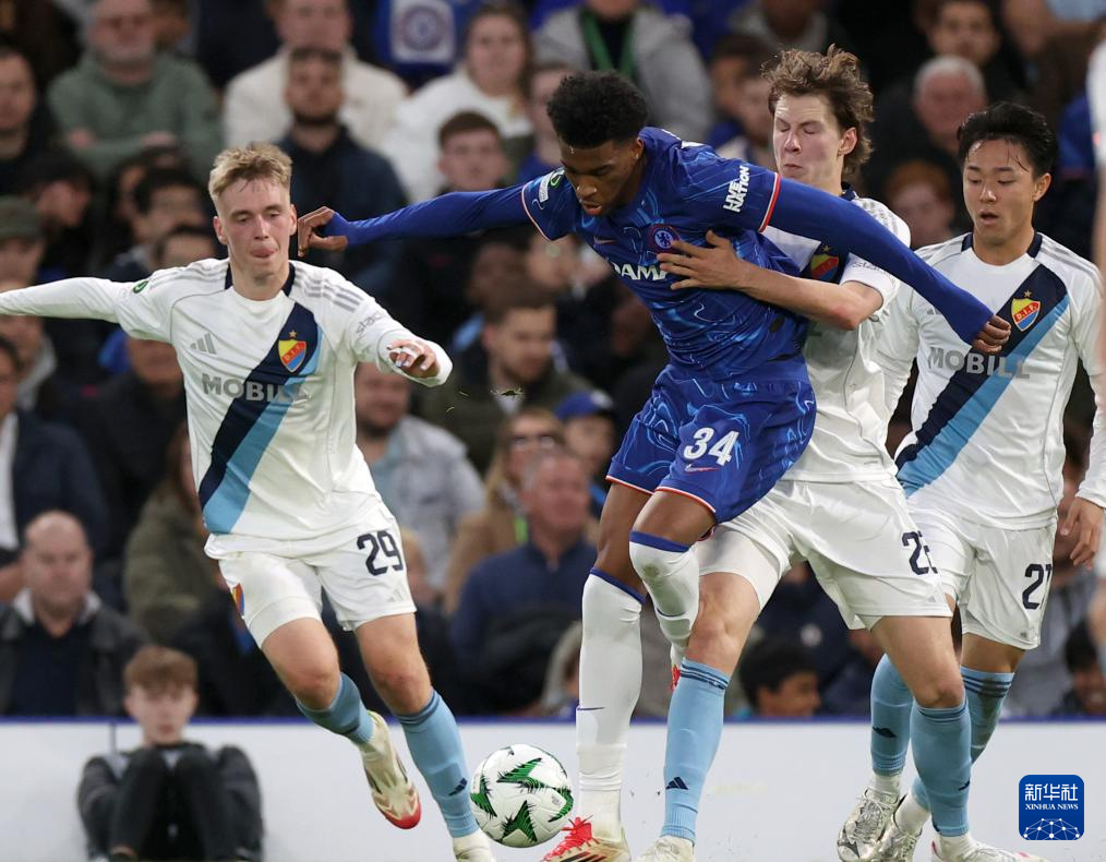 欧联杯:切尔西主场-战胜考马联赛 欧联杯:切尔西主场-战胜考马联赛