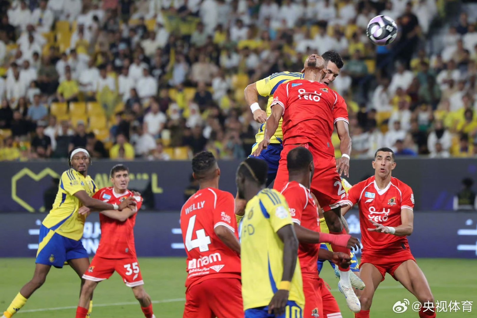 多特蒙德鏖战阿森纳，C罗状态火热